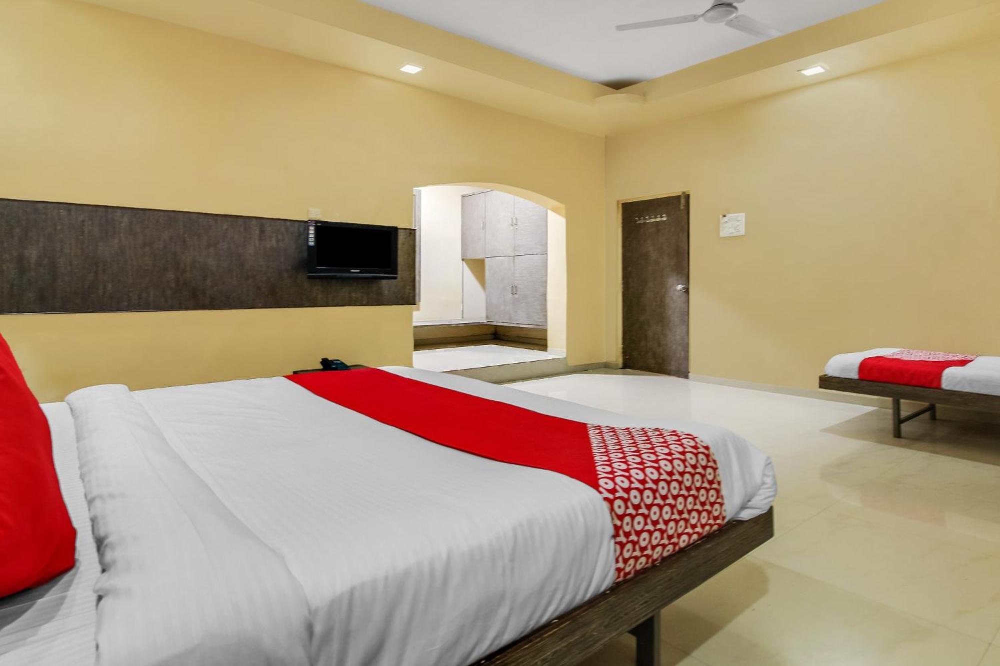 Hotel O Priyanka Residency Solapur Exterior photo